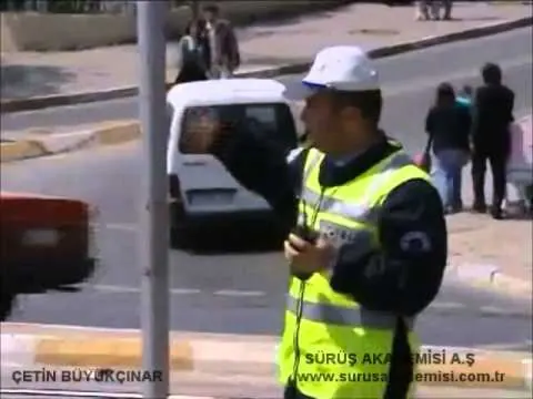 15 Trafik görevlisinin işaretleri
